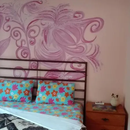 On 4th Floor With A Huge Balcony! 10 Min Away From Metro! Thessaloniki