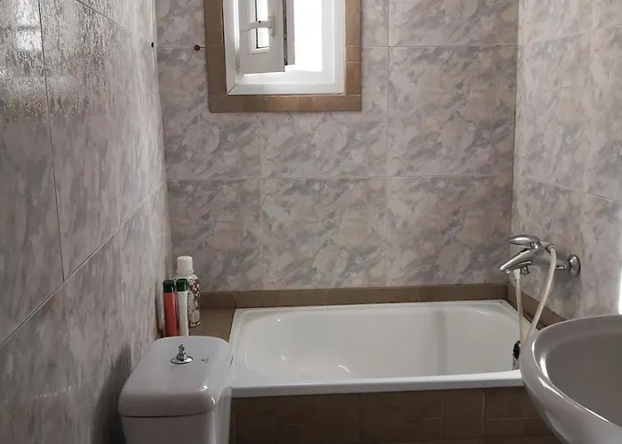 On 4th Floor With A Huge Balcony! 10 Min Away From Metro!
